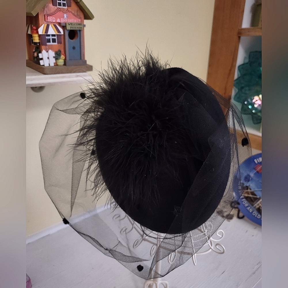 Betmar Black Feather Hat
